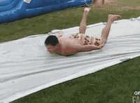 女生在洗澡时站着撒尿 投拍洗手间女生撒尿： 女生撒尿全部过程动态图