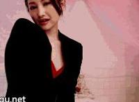 把美女的裤子扒掉：日本扒衣党扒衣动态图