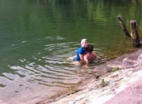 邪恶吸奶奶动态图片：男人吸奶邪恶动态图片 老公太凶猛