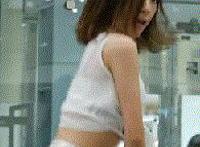 趁姐姐喝醉动态图：哥喝醉酒后被脱视频 美女和帅哥强吻脱身