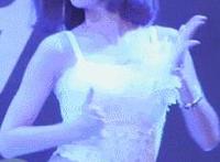 女主胸很大男主一直摸 都是36d惹的祸 女主身材很好男主粗鲁