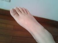 唐嫣的脚图片 中国第一脚模刘蕾 女明星的脚丫图片集