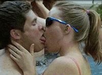 蛇钻进子宫里图片 黄鳝入子宫图像动态图解