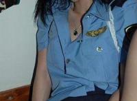 女人解小便动态图 女人正面站着小便尿裤子动态图片