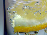 可乐加味精是不是春药