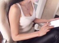 美女喝醉被帅哥带宾馆 美女喝醉后被帅哥脱的动态图