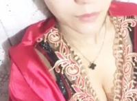 老婆我要吃奶小说gif：动漫喝牛奶gif喝奶漫画