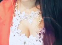 内衣无打底露卫生垫 内衣秀无打底露黑图片