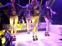 b好湿图片：哥哥让我湿图片gif谁说一些让我湿的话