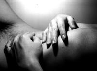 晚上摸了直男帅哥故事 寝室裸睡两个人内涵图