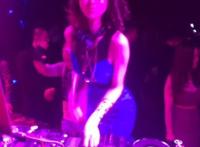 李毅吧黑木全图gif:李毅吧吃奶福利图