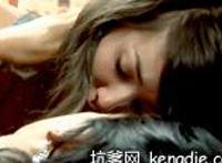 女同学让我去她寝室 女同学说来我家睡