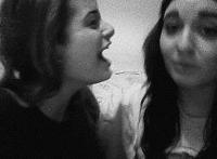 男朋友对我用手铐 男朋友强上我好难过