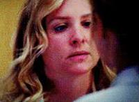 女生早上起床内裤湿的 男朋友那个很厉害gif