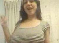 男朋友坚持要摸下面 男朋友摸你下边反应