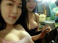 晒胸吧身体乳图片 大胸妹子怎么穿衣