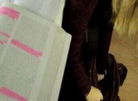 喝牛奶流一身的内涵图 男生喂女生喝奶视频