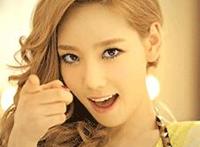 美女喝牛奶白思不得姐 美女喝牛奶外流gif