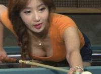 女星上下失守尴尬瞬间 高中紧身裤贴吧裤子太紧图片