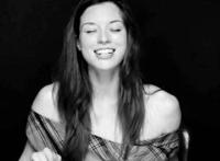 90后美女被叉动态图：和男友在学校里啪啪