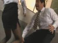 真正的波涛汹涌动态图：这胸得有多大gif
