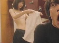 色鲁尼马图片 慢慢扒掉美女的衣服