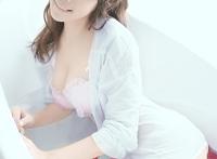 浴巾美女湿身玫瑰浴诱惑私房