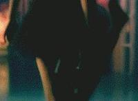 男老师当众掀裙子图 风掀美女裙子走光动漫动态图