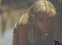 含鸡巴嫩模揉胸动态图 美女的胸被美女mo