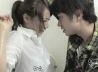 邻居垃圾袋里的内衣 小区阳台晒文胸图片