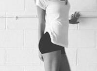 甩奶gifxiu动态图片：高清全透明甩奶时装秀