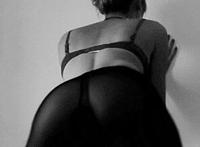 别人搞自己母亲的小说 我给母亲接生虐孕