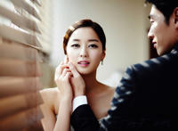 我和老板在酒店口述：老板拖到我的裤子