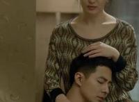 那夜姐姐上我的床 让我进入她的身体