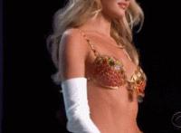 杨幂摇乳gif图 假杨幂视频在哪能看到