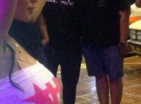 小伙子，你这眼神，是多久没看到美女了啊