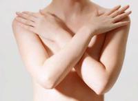 乳房自我检查分三个步骤