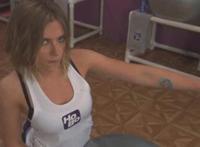 裸模掀衣喂土豪图 裸模哺乳视频教程