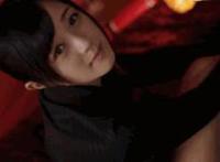 莫露露掀衣喂土豪图片 莫露露哺乳照