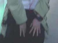 儿子脱我衣服小说 妈妈奖觉我身体