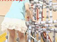 夏天女同学扫地看见胸 与微胖女同学