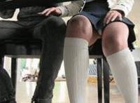 用手指扣阴间漫画大全 动漫美女被叉叉的动态图