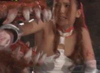 少女摔跤撕衣服爱奇艺 学生党必须拥有的美衣 华伦撕开了柔柔的衣服