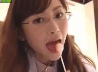 和老師在摩托车上 女子监狱那些事完整版 