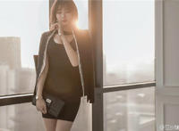 小姐丢弃的高跟鞋 二手高跟鞋闲置 偷漂亮的高跟鞋图片欣赏