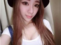 34D美胸大眼妹黄冠洁自拍生活照