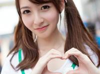 性感嫩模鲜嫩露脐装大长腿写真