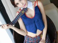 性感美女长腿酥胸制服诱惑写真