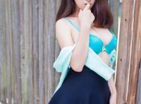 夏沫GIGI丰满上围性感美腿户外写真