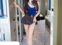 王依萌童颜巨乳制服诱惑大胆私房照